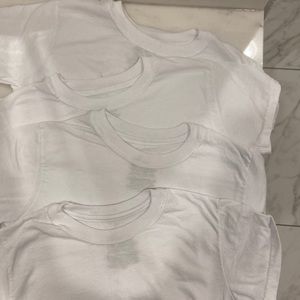 Four Youth Small Hanes White Tees